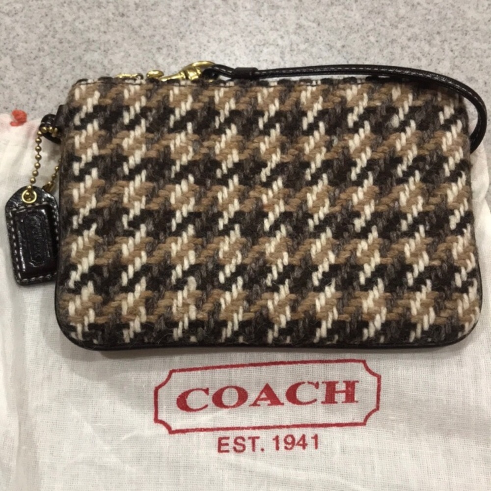 Coach wristlet❤️